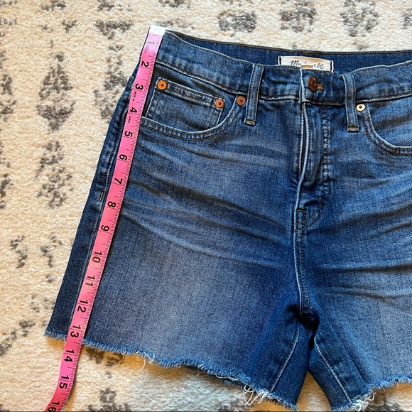 Madewell Denim Cut-Off Shorts - Picture 14 of 15